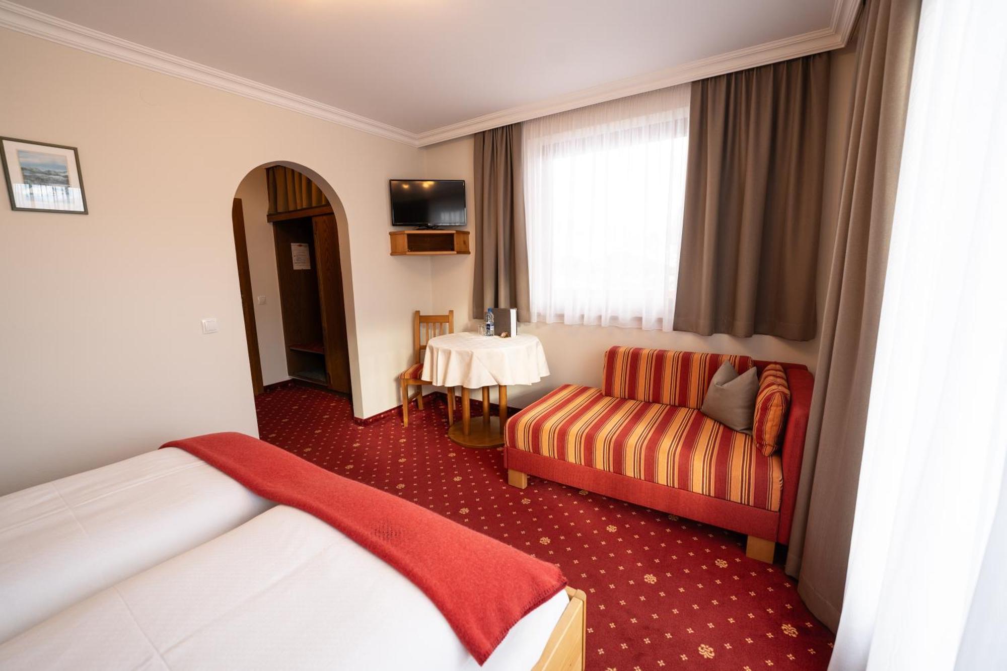 Hotel Haus Koessler Radstadt Esterno foto
